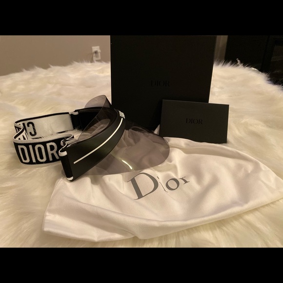 Not going to wear - Picture 2 of 3